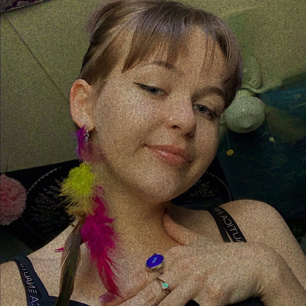 Meet your Posher, Savannah